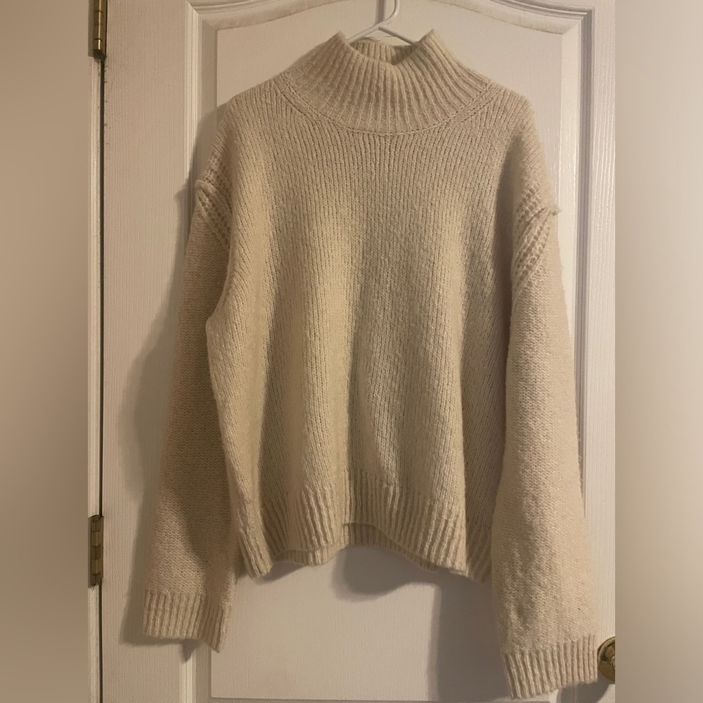 NWOT Topshop Cream Cowl Neck Knit Sweater M Cottage Preppy Western Basic Career
